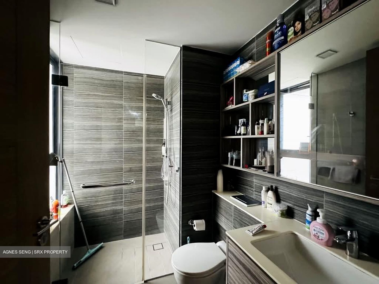 Whitewater (D18), Condominium #573543251